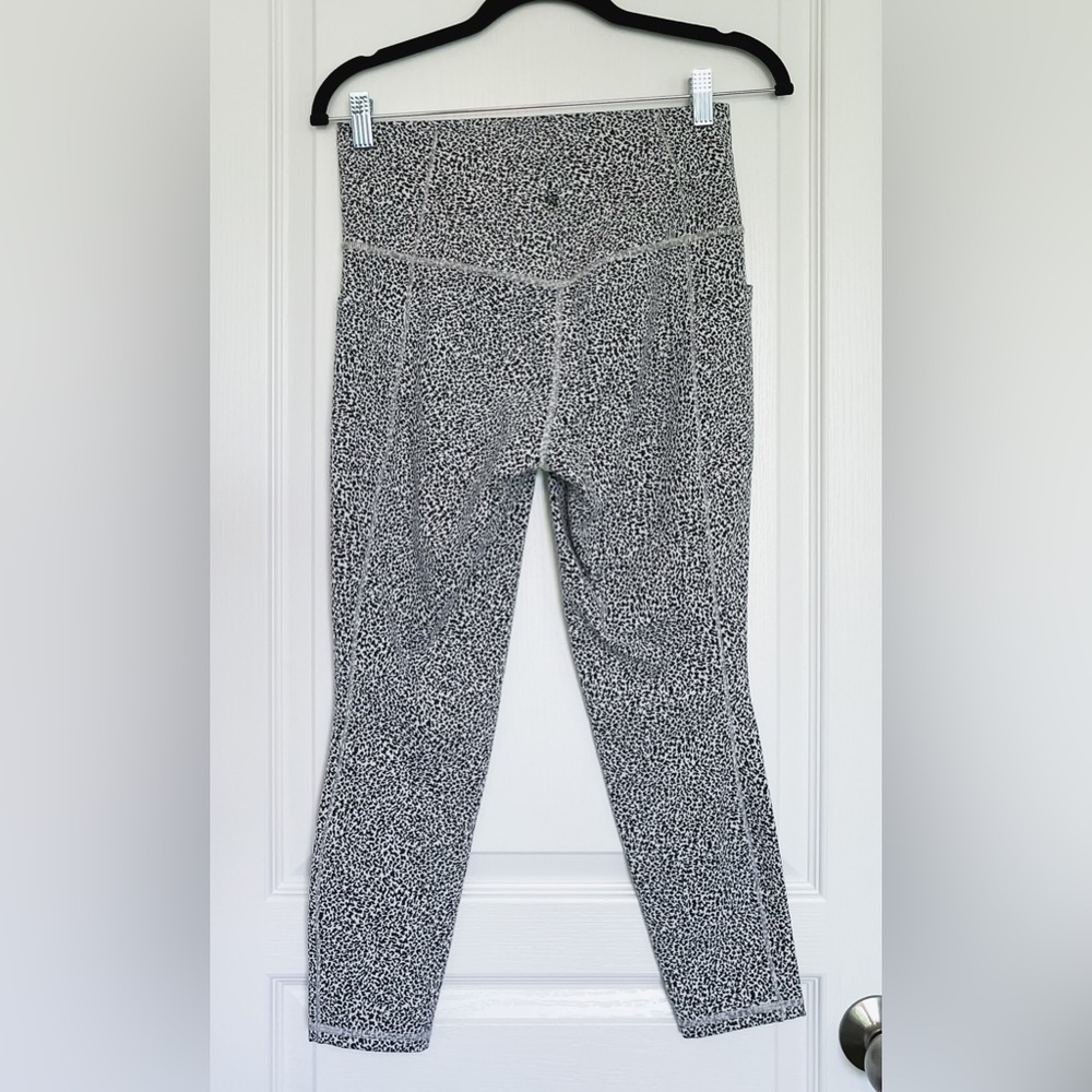 Athleta Micro Cheetah Black/Seasalt Salutation leggings Set - Picture 2 of 5